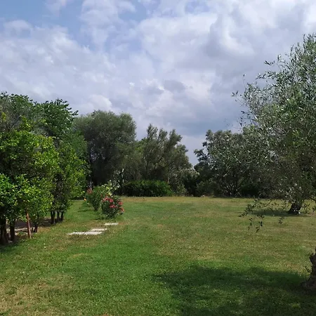 Francesca - Con Giardino Castellaneta